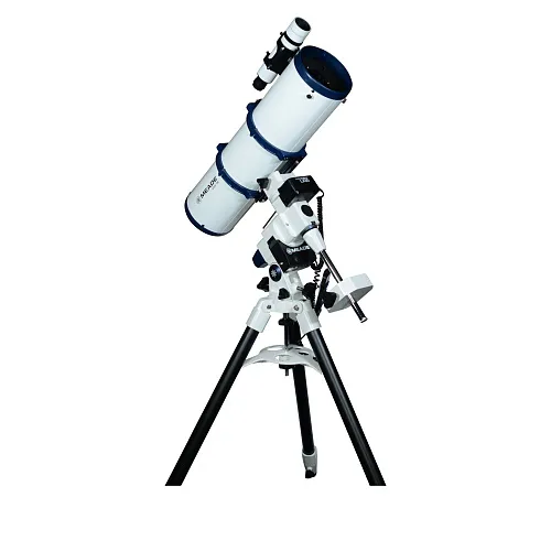 a fényképen:  Meade LX85 6" reflektor teleszkóp