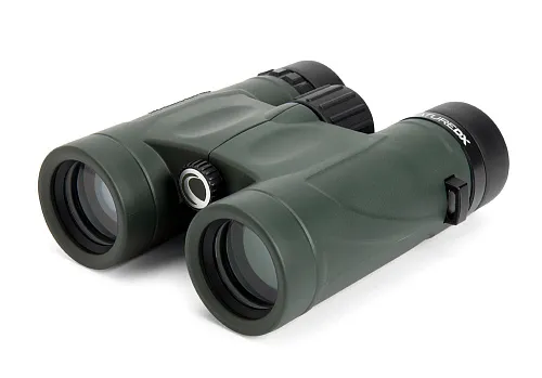 a képen:  Celestron Nature DX 10x32 kétszemes távcső