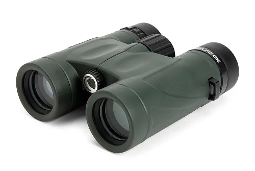 a fotón:  Celestron Nature DX 8x32 kétszemes távcső