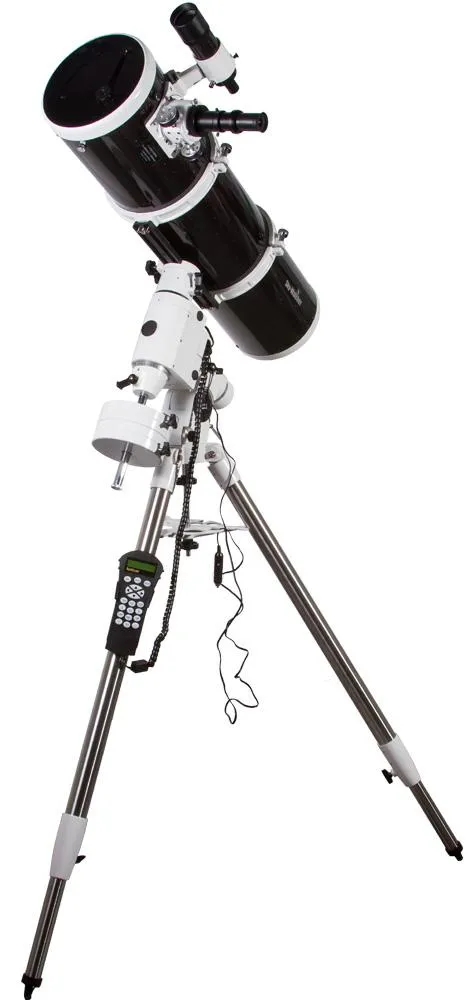 a fényképen:  Sky-Watcher BKP 2001HEQ5 SynScan GoTo teleszkóp