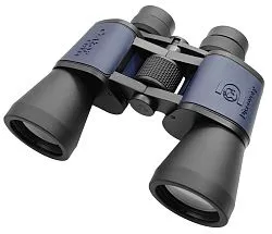 a fényképen:  Levenhuk Discovery Gator 10x50 kétszemes távcső