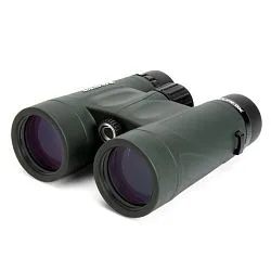 a fényképen:  Celestron Nature DX 8x42 kétszemes távcső