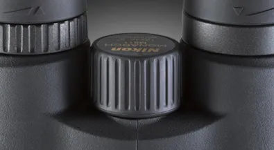 a képen:  Nikon Monarch 5 8x42 kétszemes távcső,  5