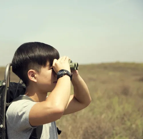 a fényképen:  Meade Wilderness 8x25 kétszemes távcső,  6