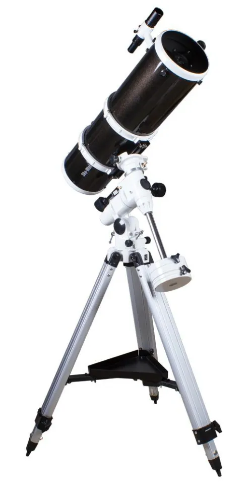 a fényképen:  Sky-Watcher BK P150750EQ3-2 Telescope,  2