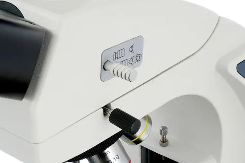 a képen:  Levenhuk MED D40T digitális trinokuláris mikroszkóp,  9