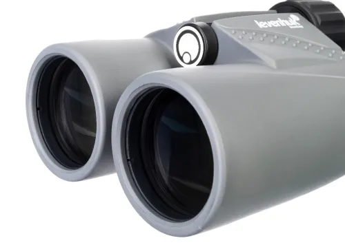 a fotón:  Levenhuk Karma PLUS 8x42 kétszemes távcső,  7