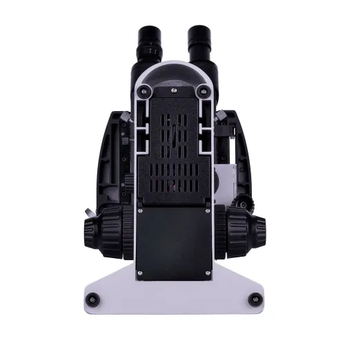 a fotón:  MAGUS Bio 230BL biológiai mikroszkóp,  3