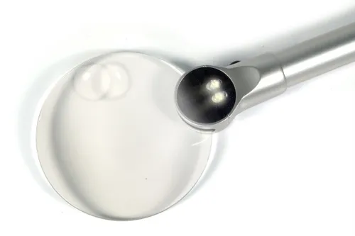 a képen:  Levenhuk Zeno 400 LED-es nagyító, 2/4x, 88/21 mm, fém,  4