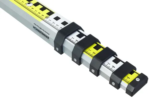 a fotón:  Ermenrich Reel TWR5 szintezőléc,  5