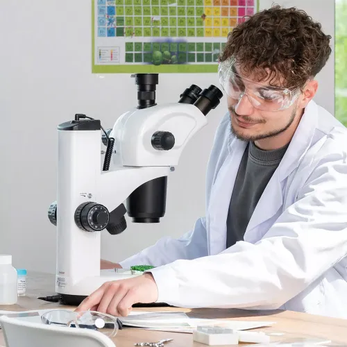 a fényképen:  Bresser Science ETD 301 sztereomikroszkóp,  6