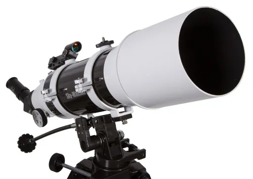 a fényképen:  Sky-Watcher BK 1206AZ3 Telescope,  5