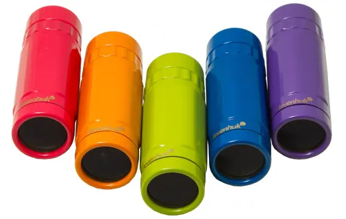 a fényképen:  Levenhuk Rainbow 8x25 egyszemes távcső,  10
