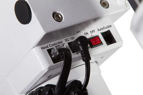 a fényképen:  Sky-Watcher BKP 2001HEQ5 SynScan GoTo teleszkóp,  13