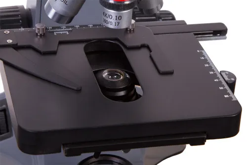 a fotón:  Levenhuk 700M monokuláris mikroszkóp,  10