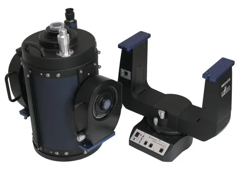a fotón:  Meade LX600 10"-os, F/8 rekesznyílású ACF teleszkóp,  7