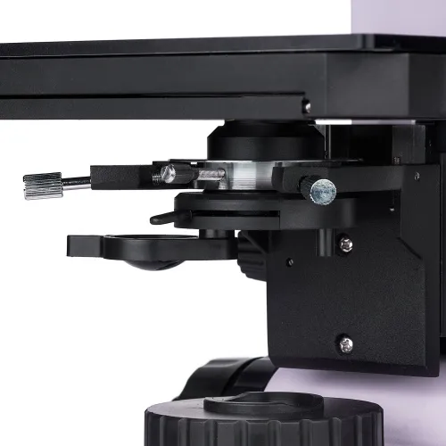 a képen:  MAGUS Metal 600 BD metallográfiai mikroszkóp,  10
