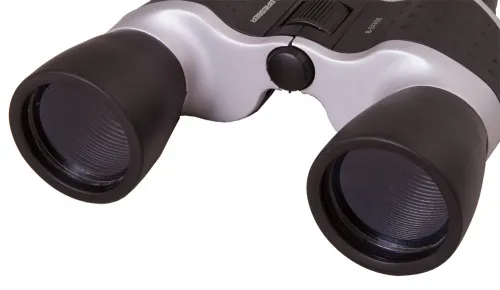 a fotón:  Bresser Topas 8–24x50 kétszemes távcső,  5