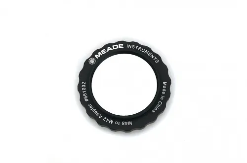 a fényképen:  Meade M48–M42 adapter,  2