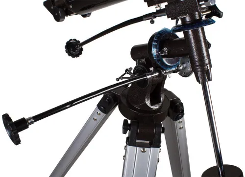 a fényképen:  Sky-Watcher BK 909EQ2 teleszkóp,  5