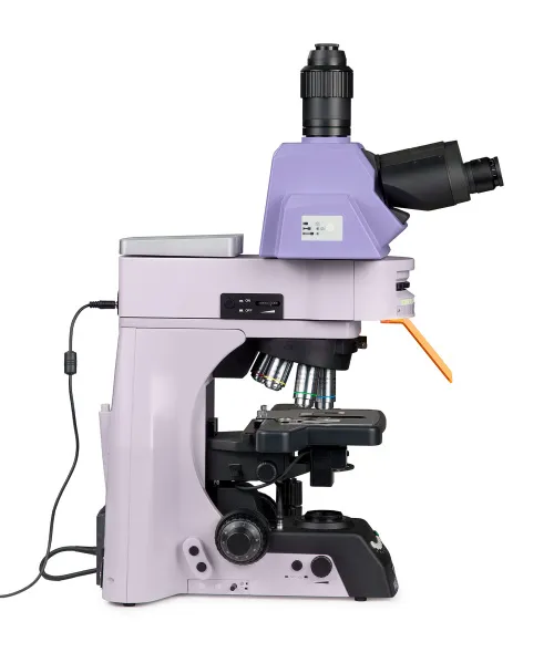 a fotón:  MAGUS Lum 490L fluoreszcens mikroszkóp,  7