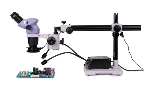 a fotón:  MAGUS Stereo 8BR sztereomikroszkóp elektronikai javításokhoz,  2