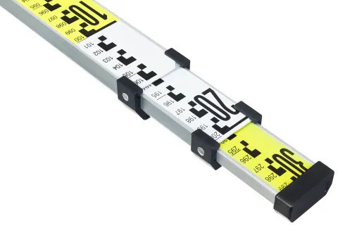 a fotón:  Ermenrich Reel TWR3 szintezőléc,  6