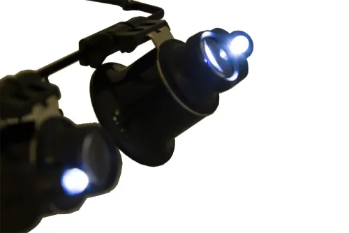 a fotón:  Levenhuk Zeno Vizor G2 nagyítószemüveg,  10