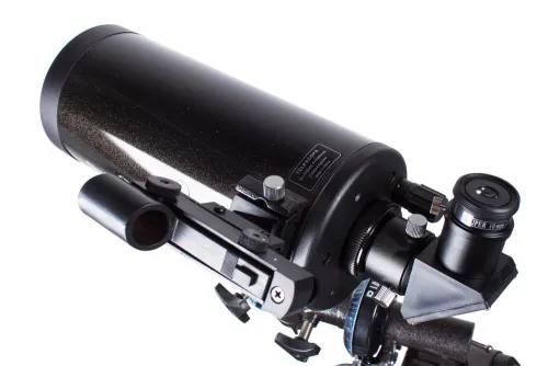 a fotón:  Sky-Watcher BK MAK102EQ2 Telescope,  6