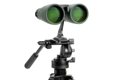 a fotón:  Celestron Nature DX 10x56 kétszemes távcső,  7