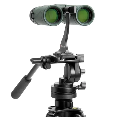 a fotón:  Celestron Nature DX 8x32 kétszemes távcső,  7