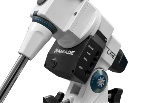 a fényképen:  Meade LX85 német ekvatoriális és háromlábú állvány,  2
