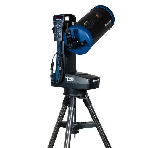 a fényképen:  Meade LX65 6" MAK teleszkóp,  3
