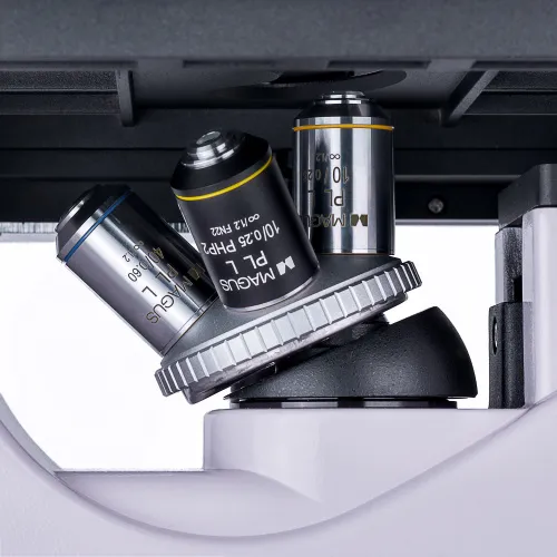 a fényképen:  MAGUS Bio V300 biológiai fordított mikroszkóp,  10