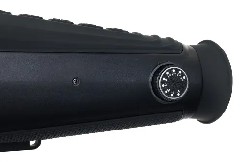 a fotón:  Levenhuk Halo 20X PLUS digitális éjjellátó egyszemes távcső ,  13