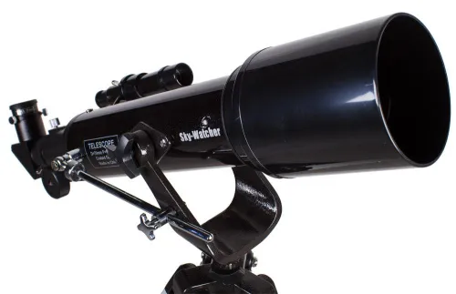 a fotón:  Sky-Watcher BK 705AZ2 Telescope,  10