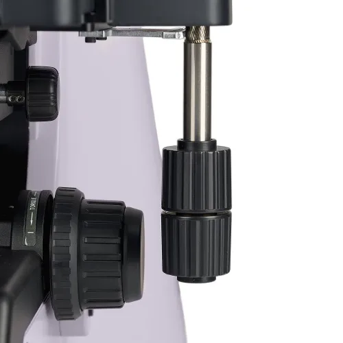 a fotón:  MAGUS Lum 490L fluoreszcens mikroszkóp,  18