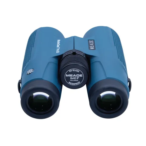 a fotón:  Meade MasterClass Pro ED 8x42 kétszemes távcsövek,  4