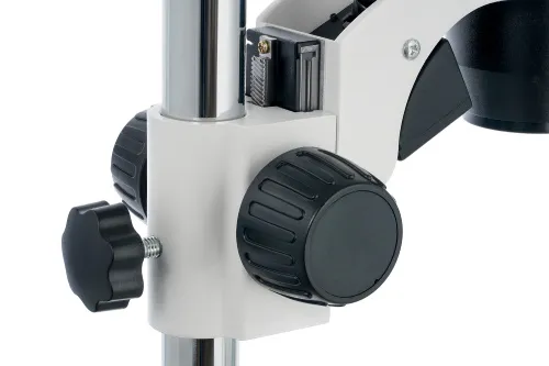 a képen:  Levenhuk ZOOM 1T trinokuláris mikroszkóp,  9