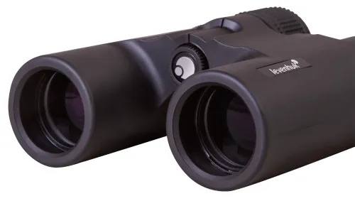 a fényképen:  Levenhuk Karma BASE 8x32 kétszemes távcső,  9
