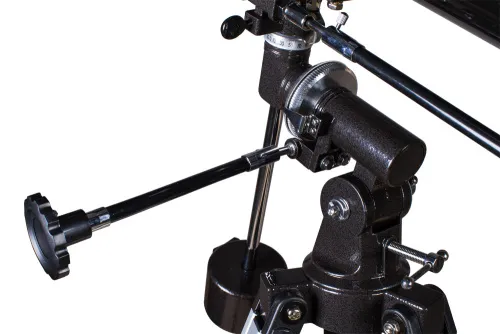 a képen:  Sky-Watcher BK 1149EQ1 Telescope,  6