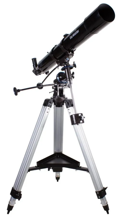 a fényképen:  Sky-Watcher BK 809EQ2 teleszkóp,  4