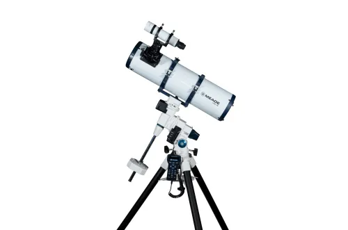 a fényképen:  Meade LX85 6" reflektor teleszkóp,  2