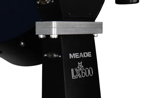 a fotón:  Meade LX600 10"-os, F/8 rekesznyílású ACF teleszkóp,  6
