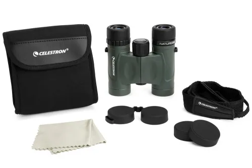 a fényképen:  Celestron Nature DX 8x25 kétszemes távcső,  7