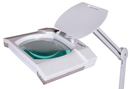 a fotón:  Levenhuk Zeno Lamp ZL23 LUM nagyító,  7