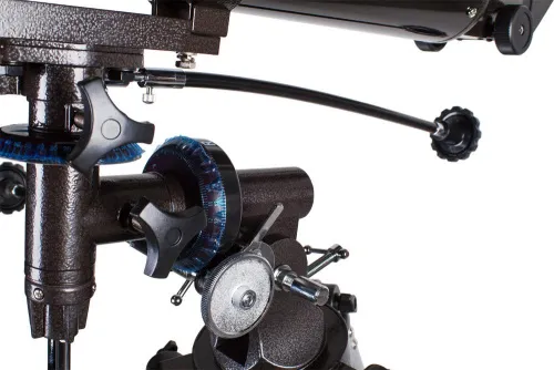 a fényképen:  Sky-Watcher BK 809EQ2 teleszkóp,  6