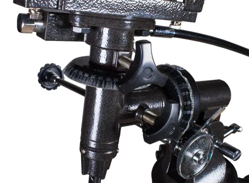 a fényképen:  Sky-Watcher BK 1149EQ2 Telescope,  7