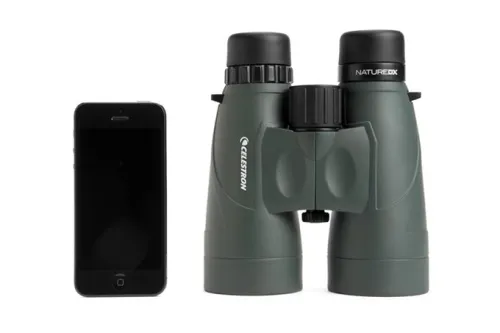 a fotón:  Celestron Nature DX 10x56 kétszemes távcső,  8
