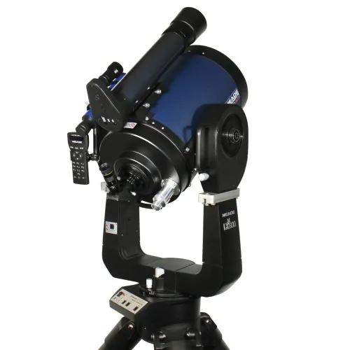 a fotón:  Meade LX600 10"-os, F/8 rekesznyílású ACF teleszkóp,  5